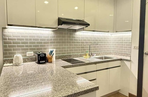 Hua Hin Condo | newly renovated 1-bedroom, 43 sqm, located in hearth of town and close to beach