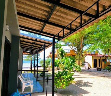 Thong Sala Hostel | Nicha Resort Koh Phangan