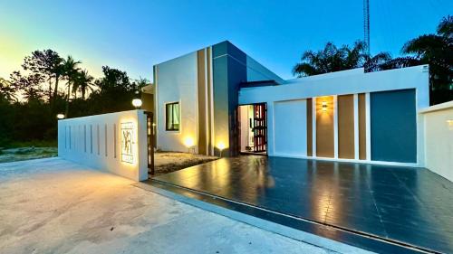 Nakhon Si Thammarat House | NKR Poolvilla