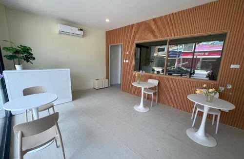 Bophut Hostel | Nomad Stay Hostel with Coworking Space