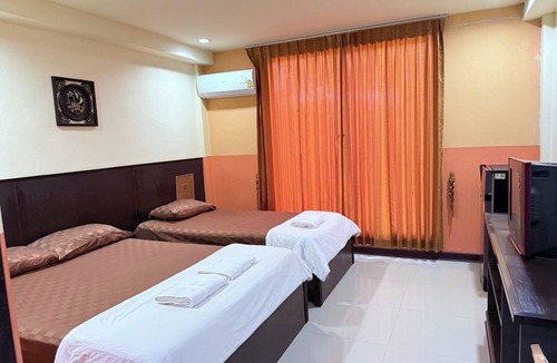 Nongbua Lamphu Hotel | Nongbua Greenview Hotel