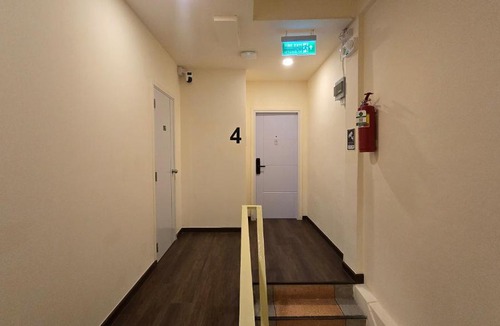 Silom House | Norns Silom Cafe & Stay
