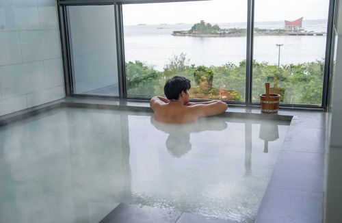 Tha Thaewawong Apartment | Oakwood hotel & Residence Sri Racha