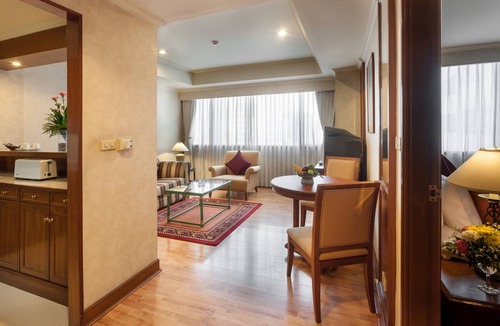Asoke Apartment | One Bedroom Suite in heart of the city (A43)