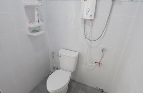 Bophut Hostel | P & T Guesthouse