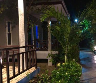 Ko Lanta Resort | Pana Long Beach Resort - SHA Plus