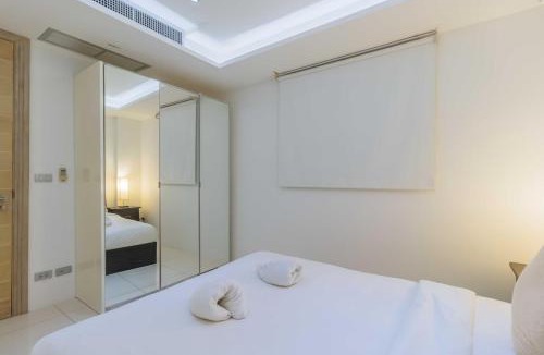 Kata Villa | Panoramic Ocean View 2BR Private Jacuzzi C318