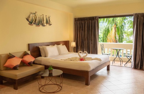 Phuket Hotel | Park 38 Hotel