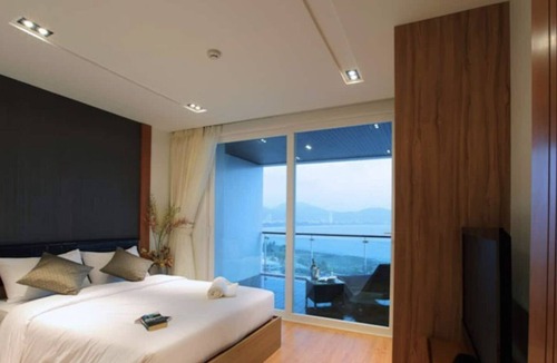 Patong Apartment | Patong Bay 3 Bed 156sqm ServicedApt