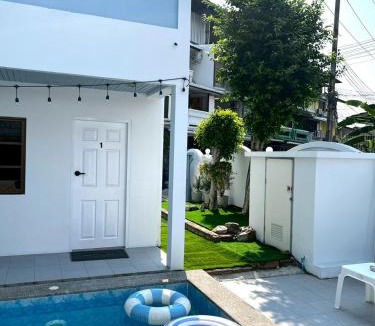 Samut Sakhon Hotel | Plana hotel