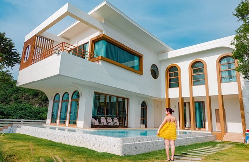 Kui Buri House | Pool Villa MaGodKan Beach