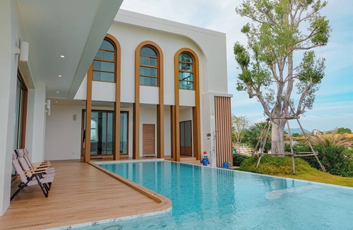 Kui Buri House | Pool Villa MaGodKan Beach