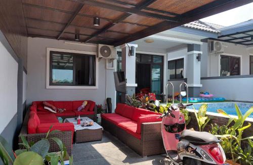 Pong House | Poolhaus Pattaya Pong