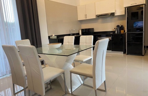 Khao Takiab Villa | Private modern Pool villa 3 bed ensuite 10mins drive to Takiab beach & Bluport