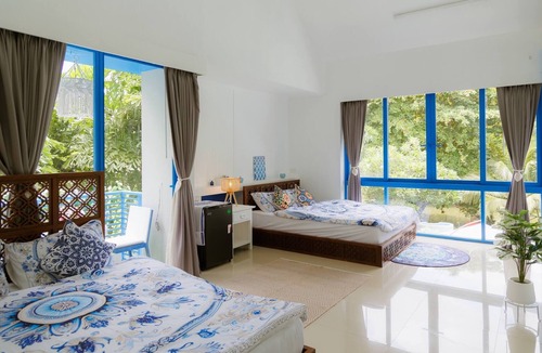 Pak Kret Villa | Private Pool Party Villa games & Karaoke,