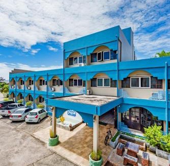 Talat Nuea Hotel | Pure Phuket Residence