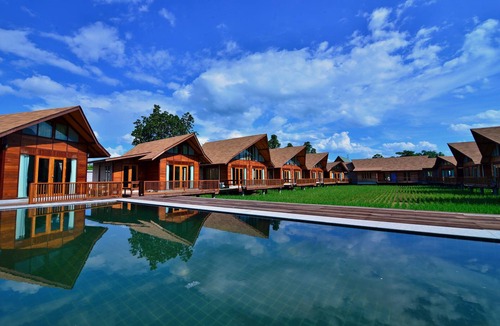 Makham Tia Hotel | Rice Farm Villa Suratthani