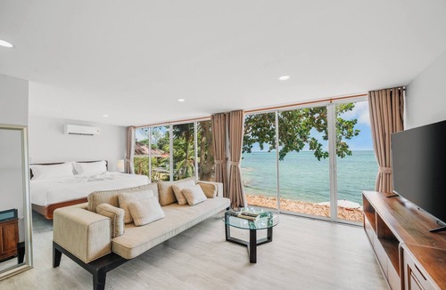 Maret House | Room-escape Beach Front Cottage - 2 bed