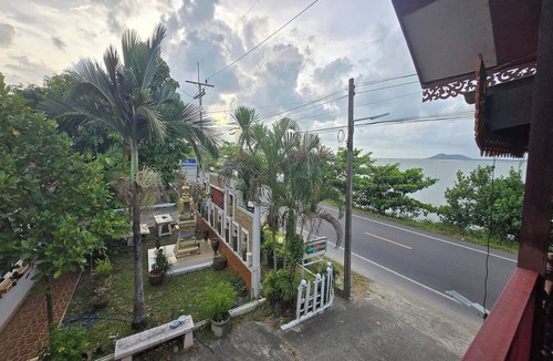 Songkhla Hotel | Ruean Mai Chaylay Songkhla