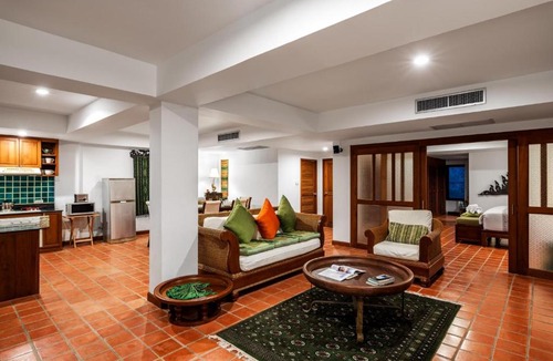 Nai Harn Apartment | Sand Beach Condo 3 Minutes Walk To Nai Harn Beach