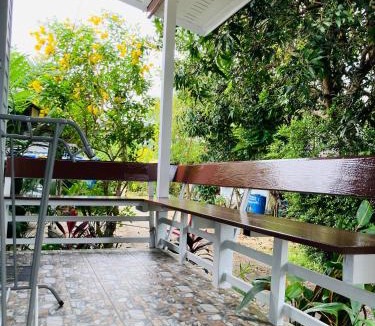 Ko Pha-ngan House | Seasalt 1 Cozy Studio with Full kitchen and fast WiFi