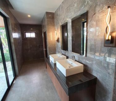 Hin Lek Fai Resort | Siri Thai Lodges