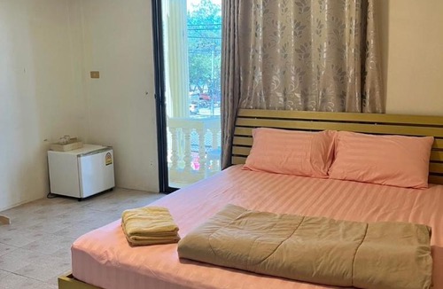 Cha-am Hostel | Sky&Sea Guesthouse Cha am TK