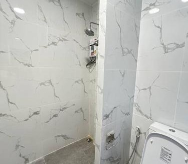 Hua Hin House | Spacious 3BR Pet-Friendly House l Near Hua Hin & Cha-am l Sleeps up to 10 Guests l Free Parking & Fast WiFi