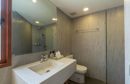 Cherngtalay Villa | Surin Lake Villa