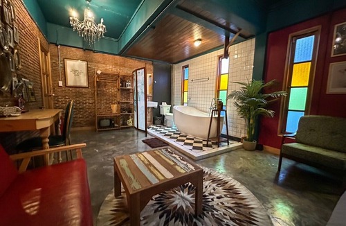 Khlong Tan Nuea House | T-house Bkk - Cozy house with private toilet