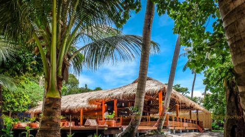 Satun Resort | Ten Moons Lipe Resort
