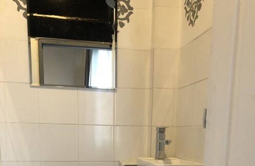 Phra Borom Maha Ratchawang Hotel | Boho Double Room near Khao San road