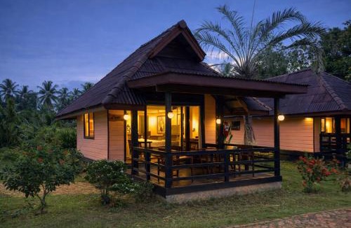 Thung Wa Hotel | The Chevalley Beach Resort