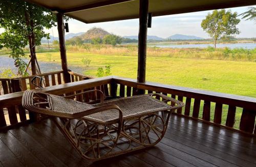 Lop Buri House | The Exclusive Baan Sub Lek 1 นอน 1 น้ำ สามารตั้งแคมปป์ได้