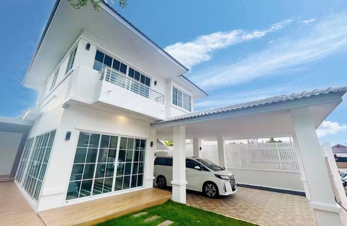 Si Sunthon House | The Oasis - 3BR3BA Luxury Pool Villa - 15min to Beach