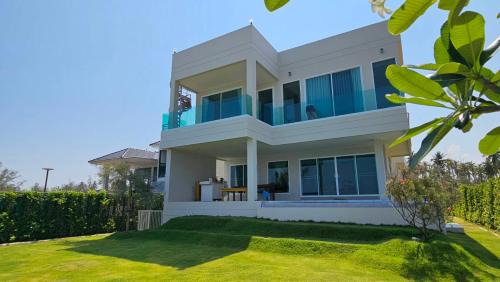 Thong Chai Bed & Breakfast | Tomorrow Sunrise พรุ่งนี้ก็เช้าแล้ว