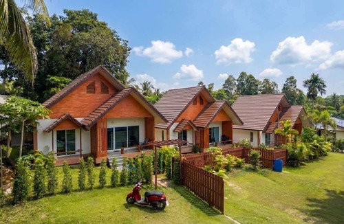Srithanu House | Triangle Villa | Green Garden Private Large BR