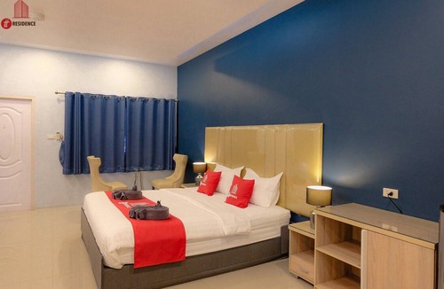 Bang Nam Prieo Hotel | TT Residence