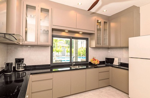 Nong Prue House | Vakantievilla "Pattaya Hill" by Interhome