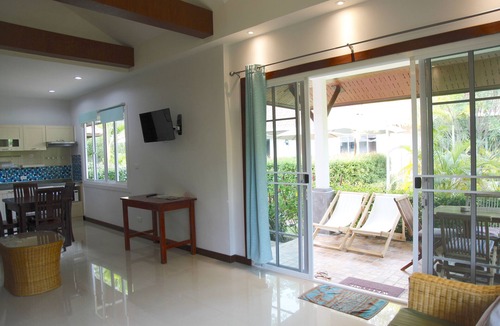Ko Lanta Cottage | Villa Chao Koh L3. Surrounded by greenery and tropical gardens, near the sea.