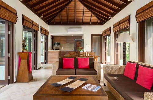 Bophut House | Villa Plumeria mit Privatpool, Garten,Strandzugang by Interhome