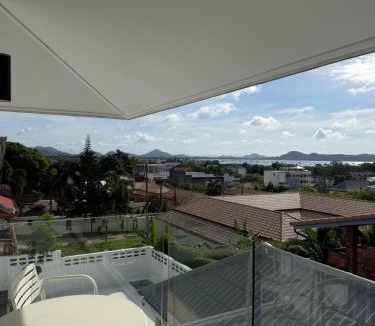 Ban Saiyuan Villa | Villa Tara - Sea view 5Br Rawai