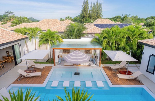 Hin Lek Fai Villa | Villa Thalias a NEW modern tropical balinese style
