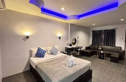 Pong Hotel | Viphuanan resort