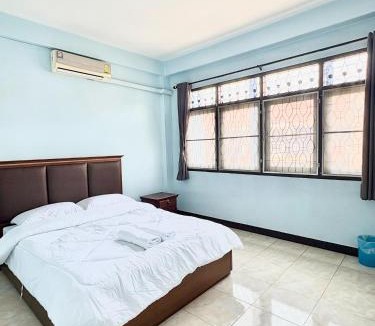 Bang Kho Laem Apartment | xx Prompt Inn เจริญกรุง
