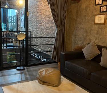 Ban Ta Khun Apartment | YOLO Loft House Private Group Stay