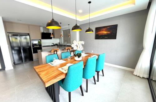 Central Pattaya Villa | Zensiri Stylish Brand New Pool Villa