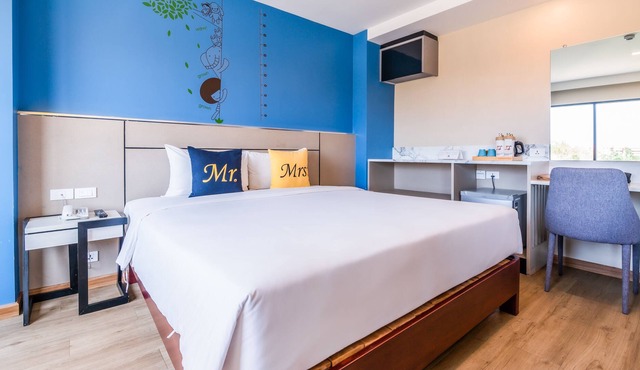1 BR Family Suite Jomtien Beach W/Seafood Market