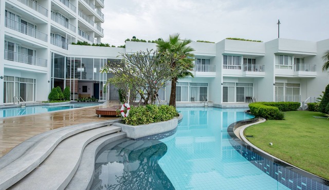 1702 - Luxury 2-Bedroom Apartment High Floor with Ocean Views in Cha-Am, Hua Hin