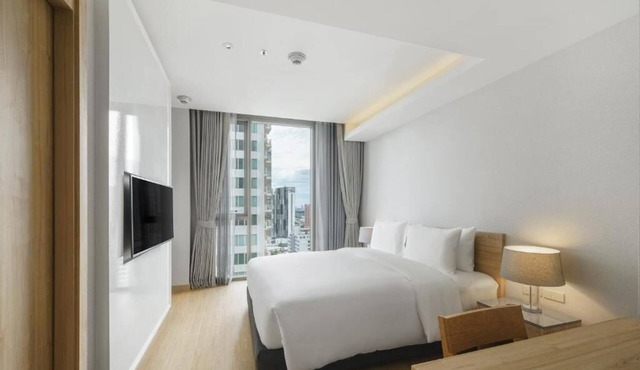 2 BR/85SQM/sukhumvit20/Monthly